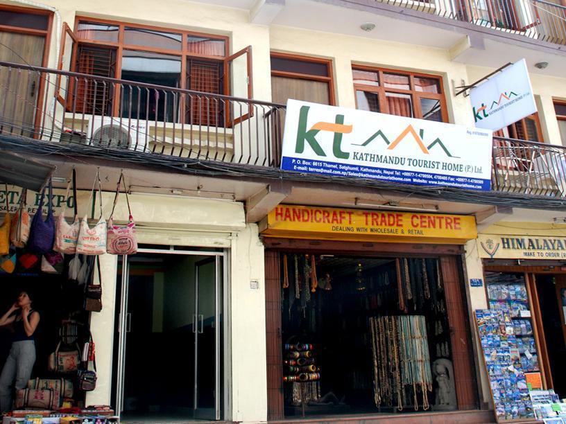 Oyo 166 Kathmandu Tourist Home ภายนอก รูปภาพ