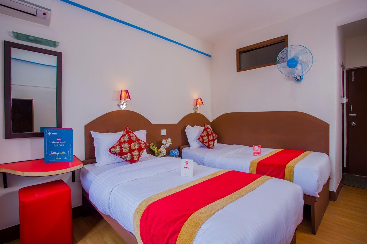 Oyo 166 Kathmandu Tourist Home ภายนอก รูปภาพ