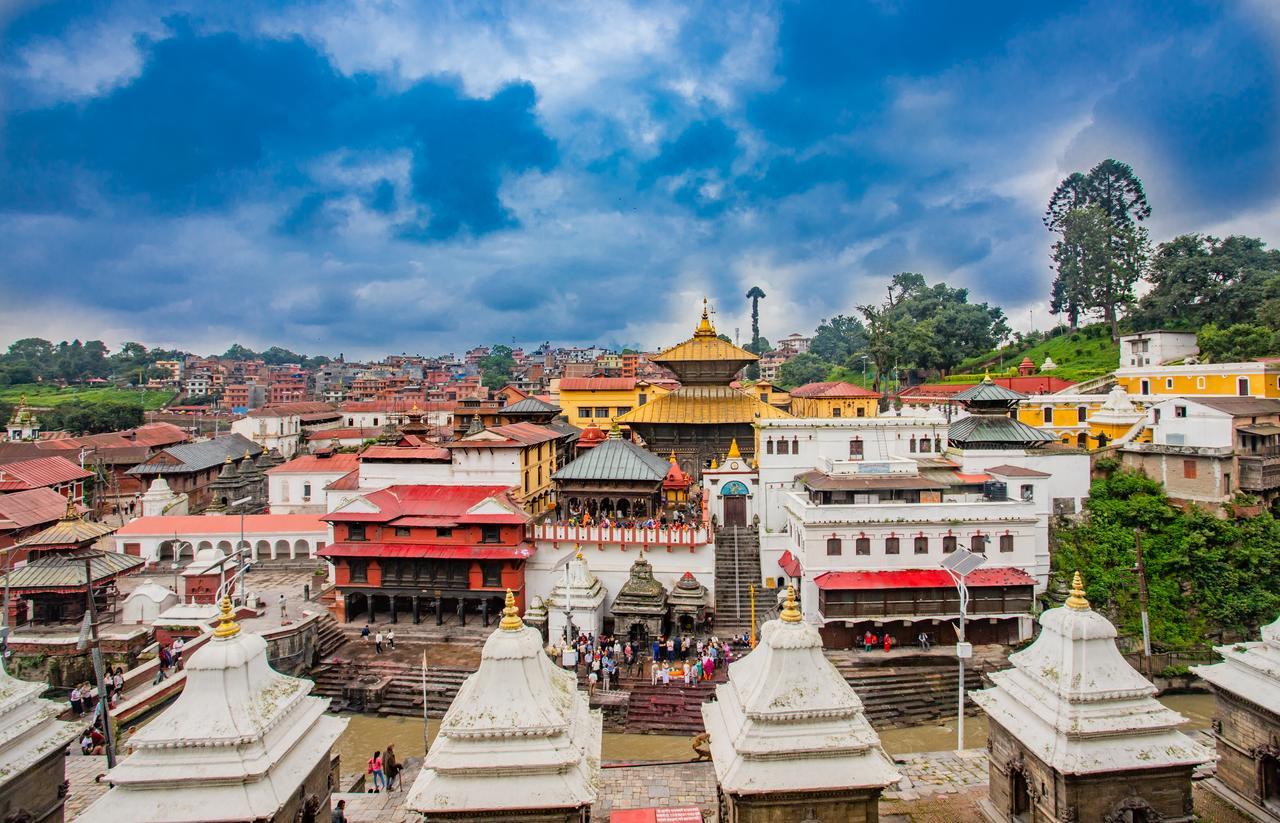 Oyo 166 Kathmandu Tourist Home ภายนอก รูปภาพ