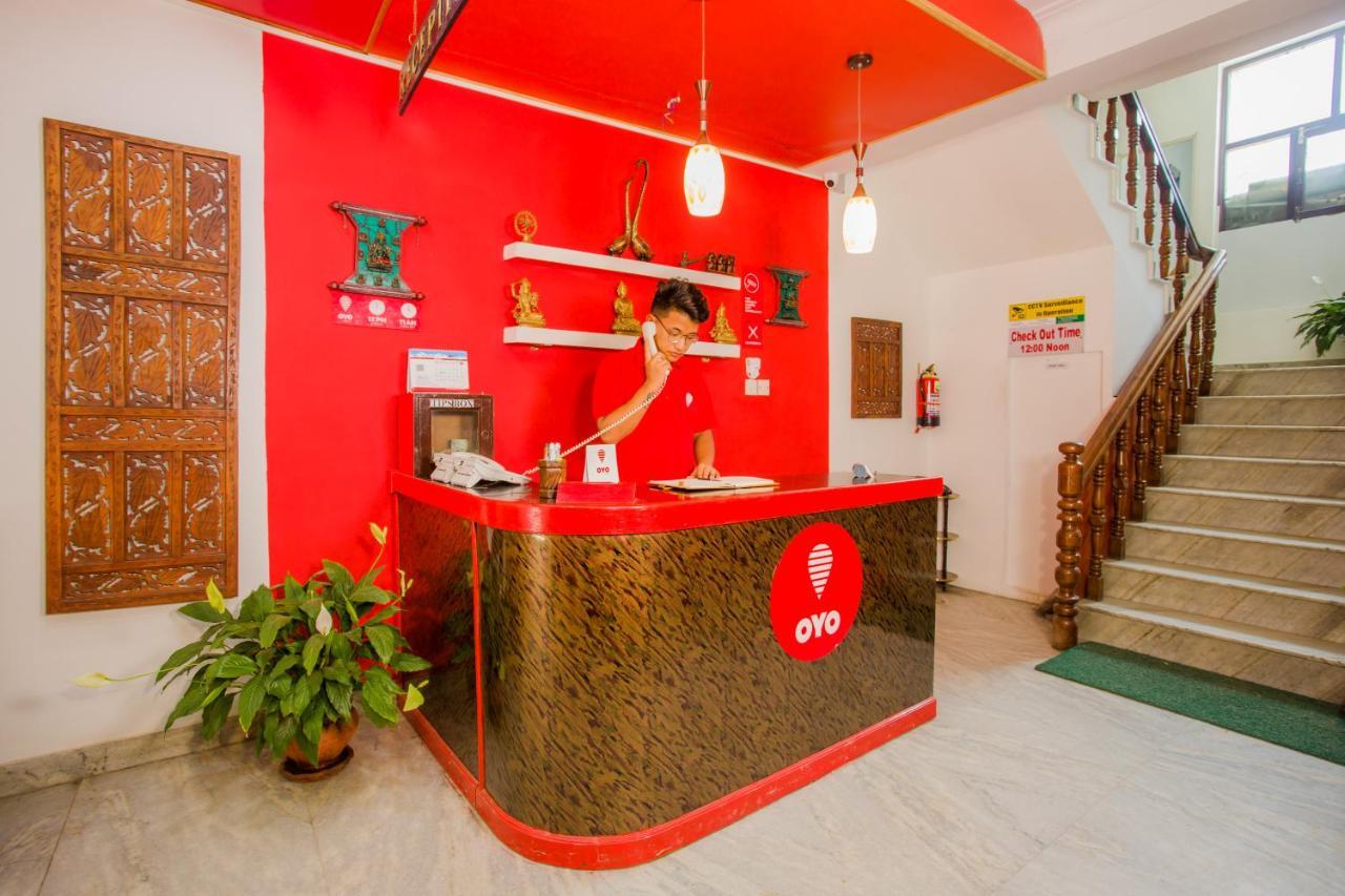Oyo 166 Kathmandu Tourist Home ภายนอก รูปภาพ