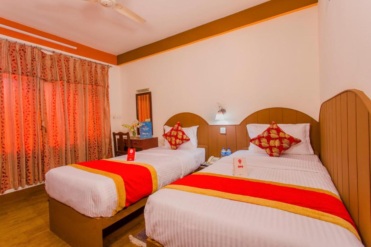 Oyo 166 Kathmandu Tourist Home ภายนอก รูปภาพ