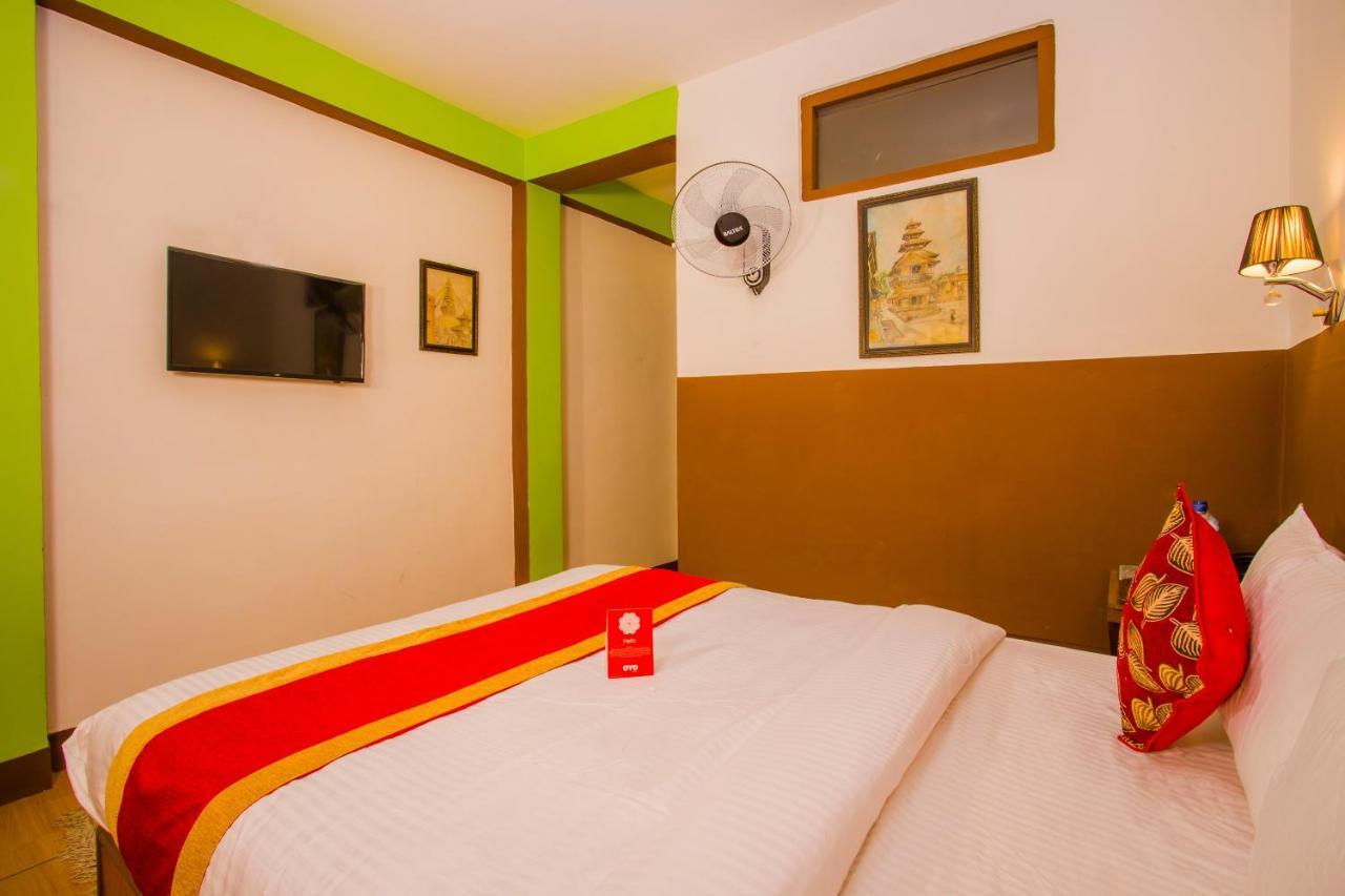 Oyo 166 Kathmandu Tourist Home ภายนอก รูปภาพ