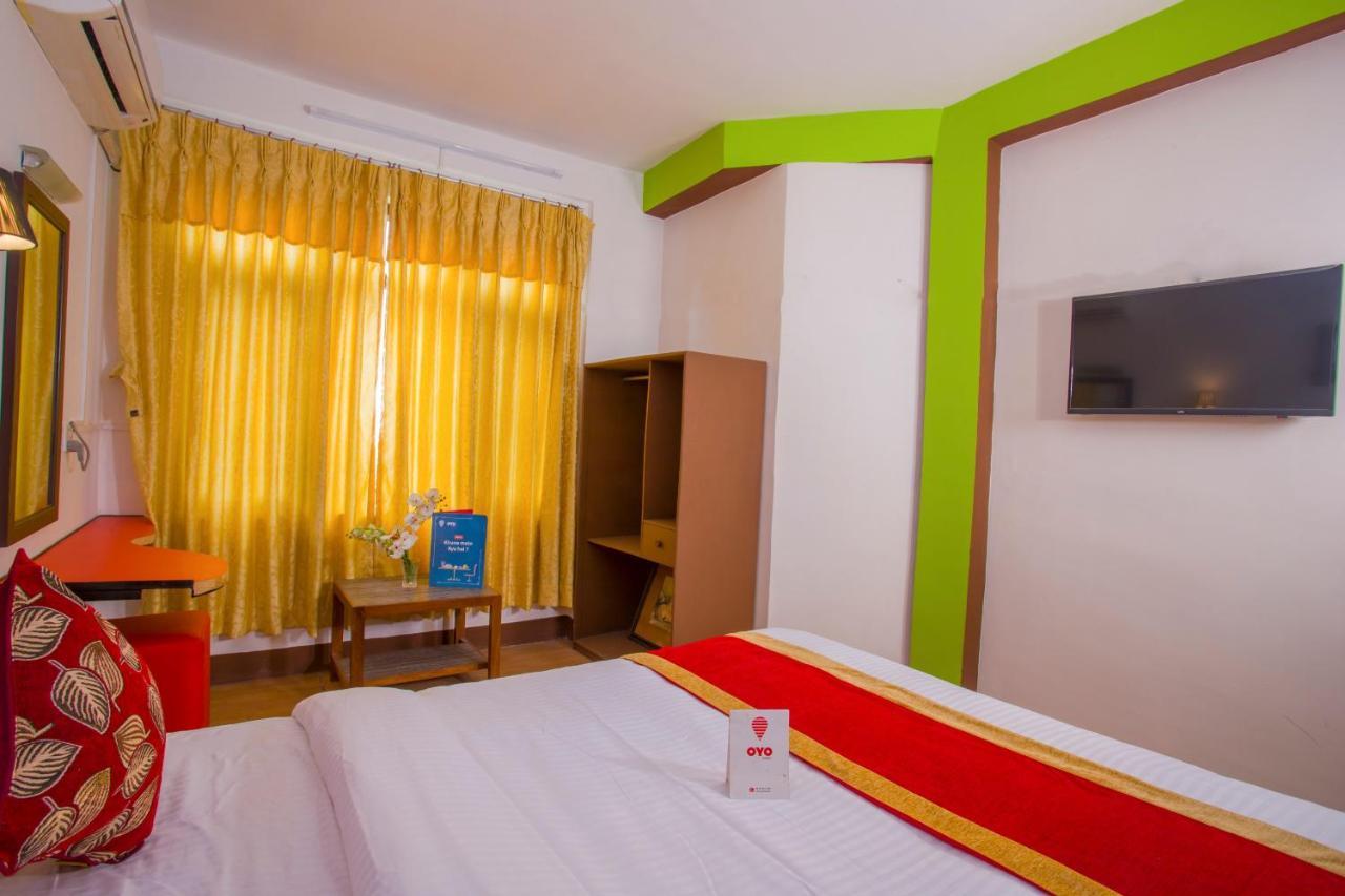 Oyo 166 Kathmandu Tourist Home ภายนอก รูปภาพ