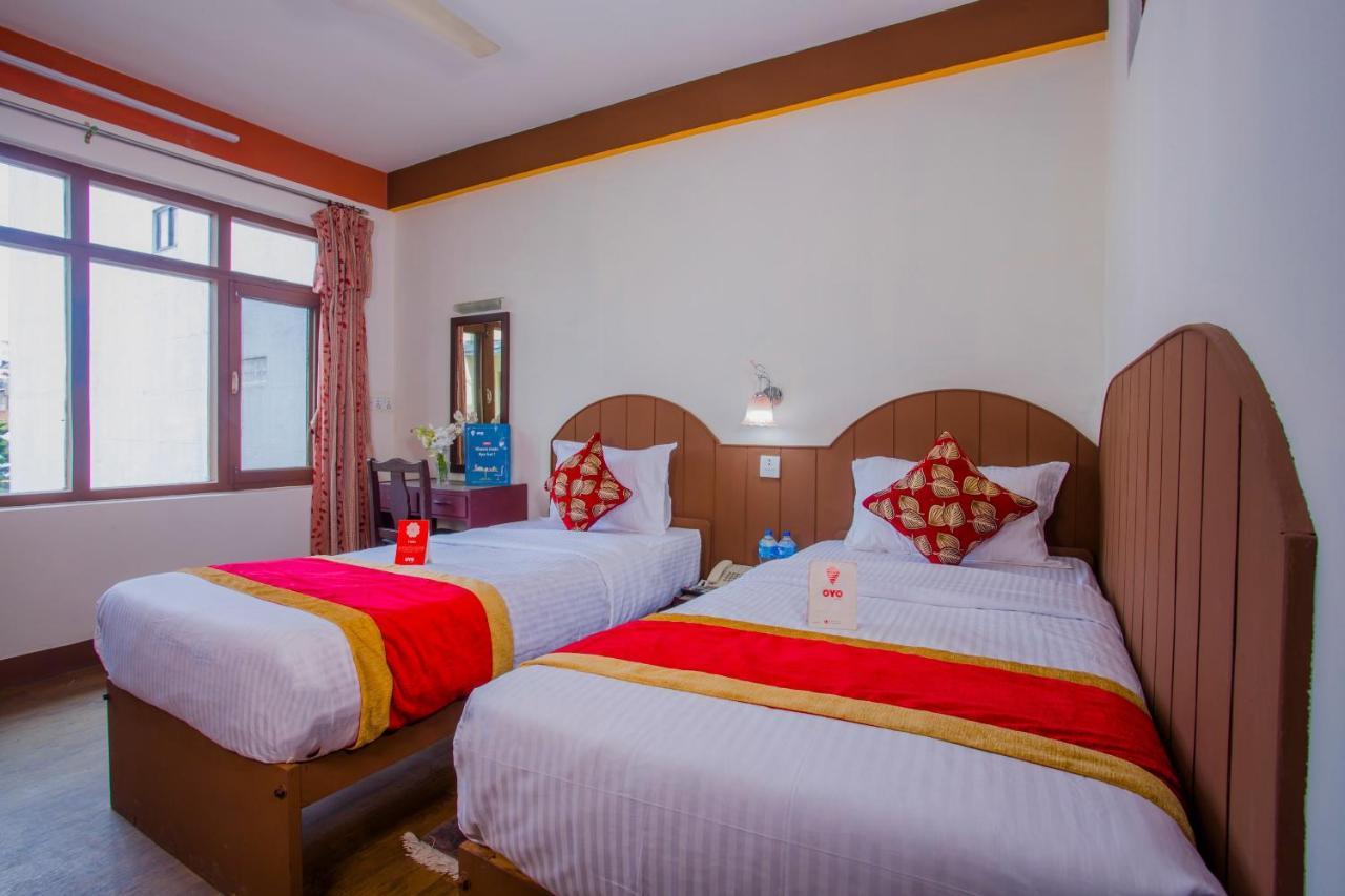 Oyo 166 Kathmandu Tourist Home ภายนอก รูปภาพ
